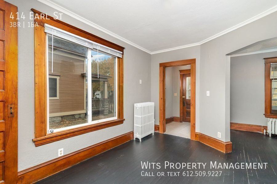 414 Earl St - Photo 3 of 24