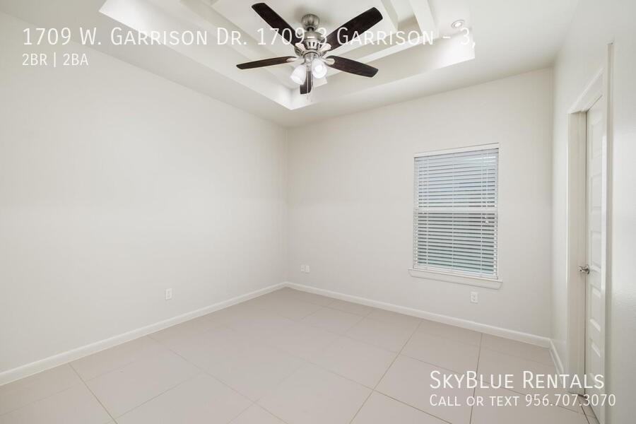 1709 W Garrison Dr #3 - Photo 5 of 16