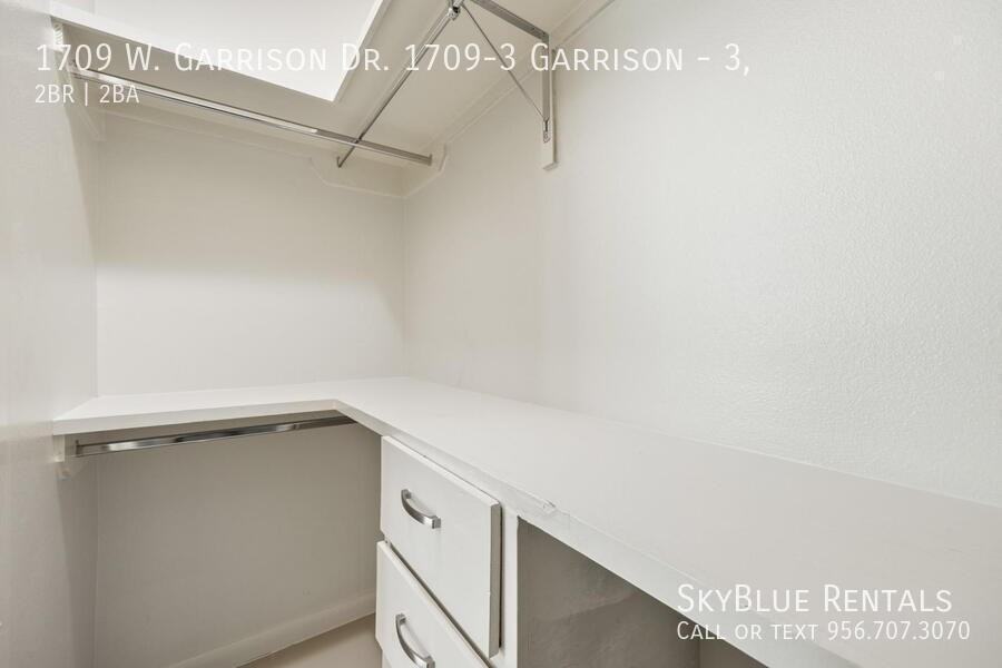 1709 W Garrison Dr #3 - Photo 6 of 16