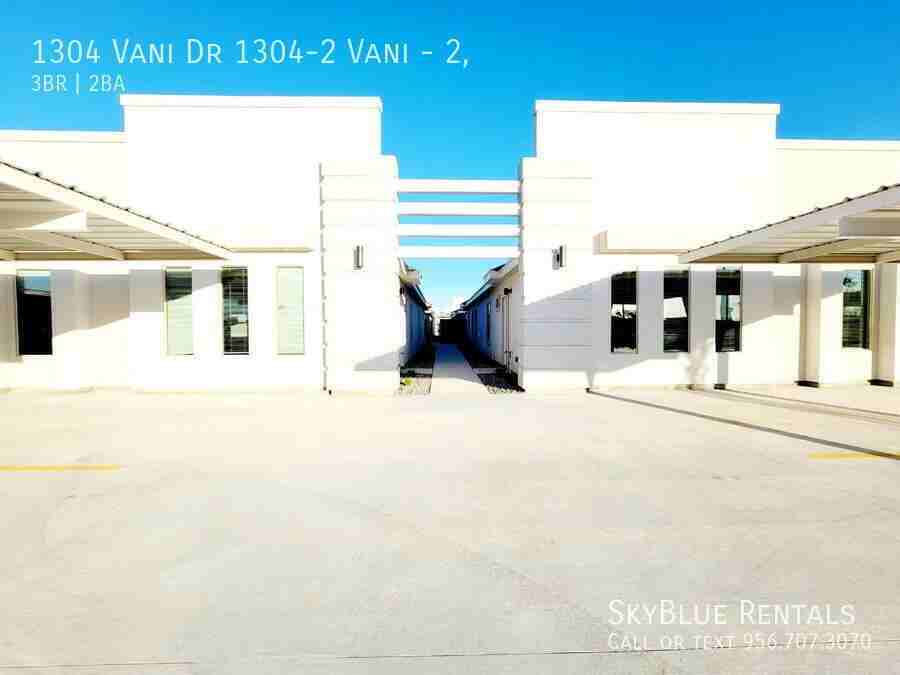 1304 Vani Dr 1304-2 Vani #2 - Photo 2 of 14
