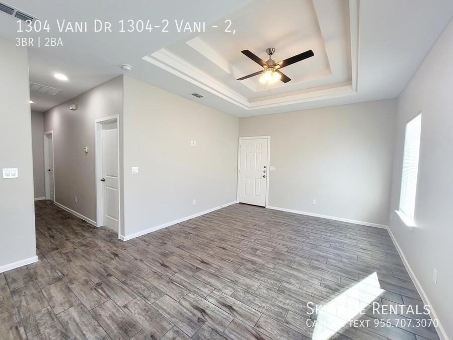 1304 Vani Dr 1304-2 Vani #2 - Photo 6 of 14
