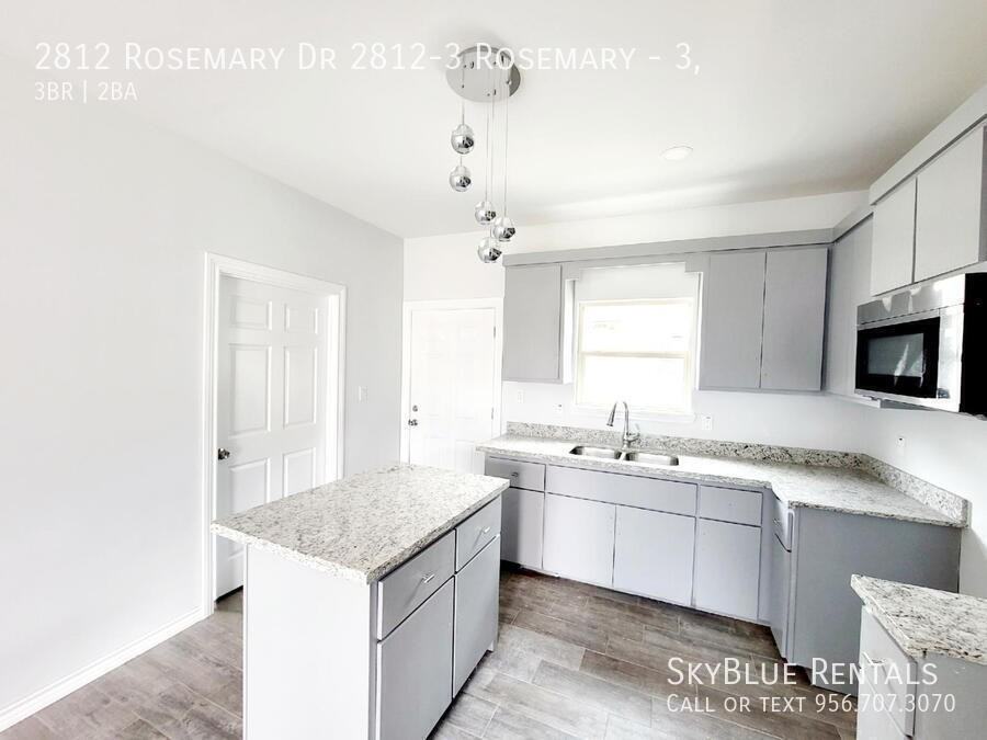 2812 Rosemary Dr #3 - Photo 5 of 15