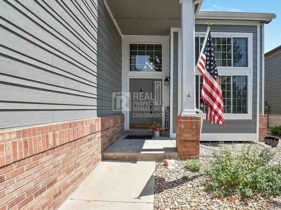 10110 Flagstone Way - Photo 2 of 16