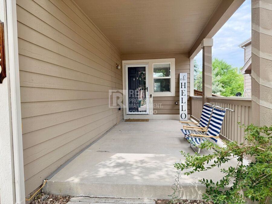 2229 Hyacinth Rd - Photo 2 of 20