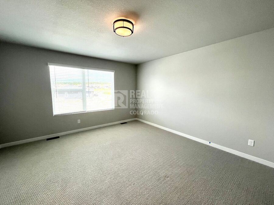 6997 Knapp Dr - Photo 6 of 22