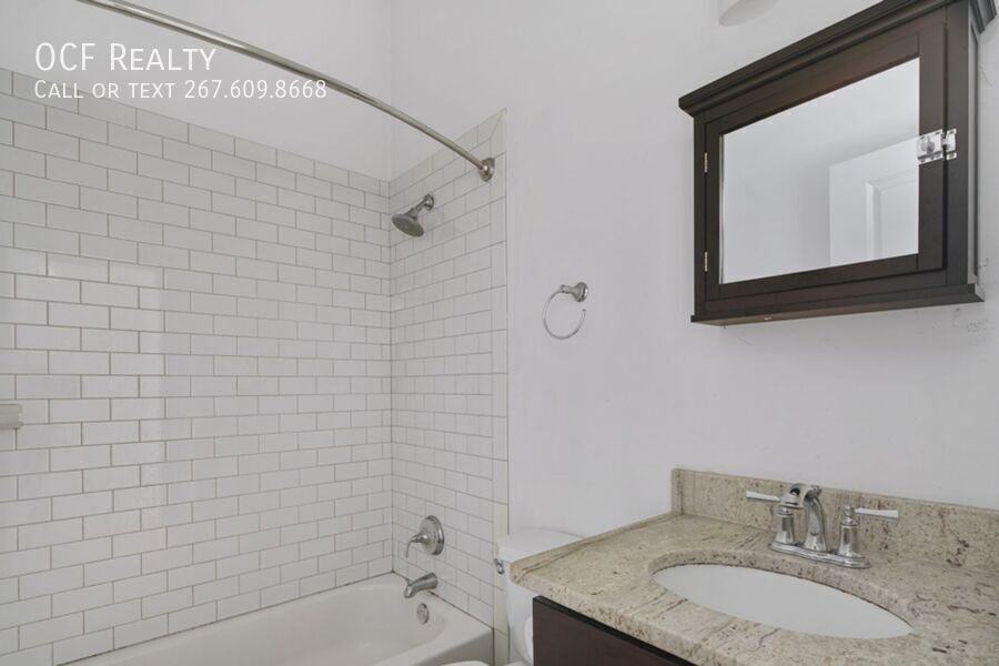 1311 Spruce St #203 - Photo 6 of 10