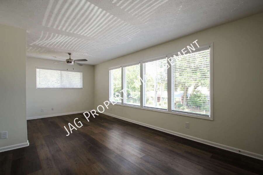 1436 Berrier St - Photo 4 of 31