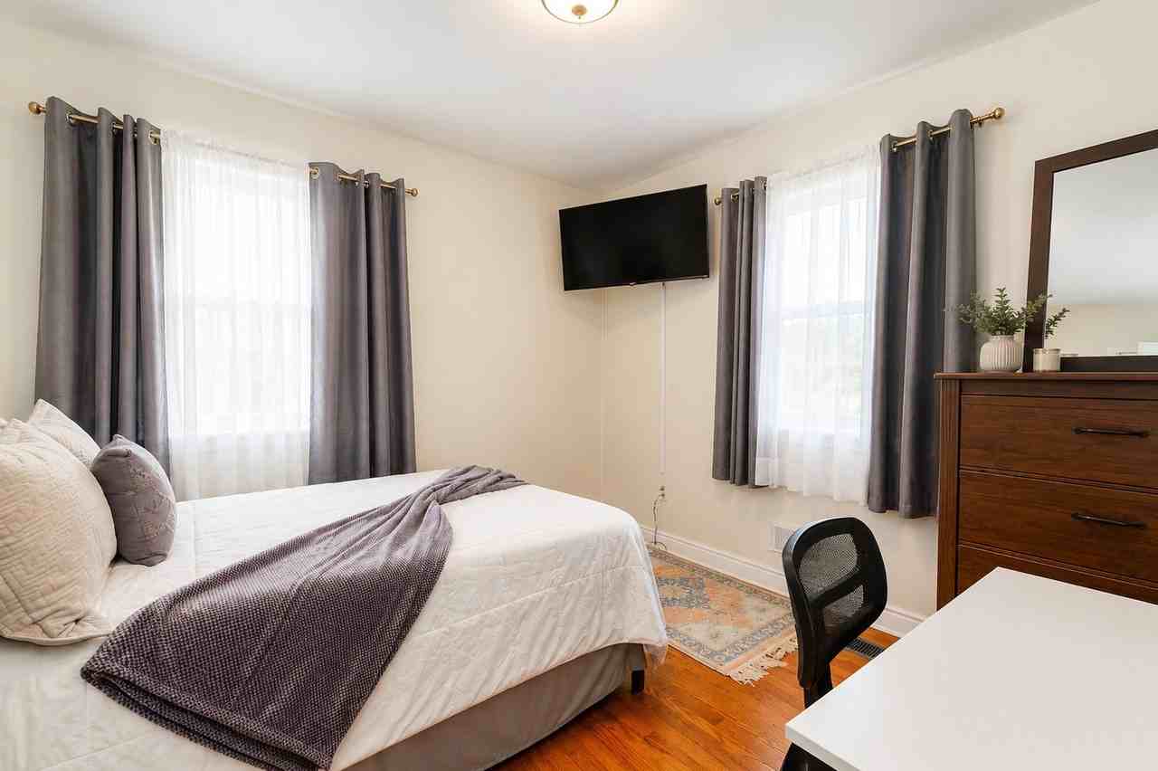 2224 Kirby Rd - Photo 2 of 12