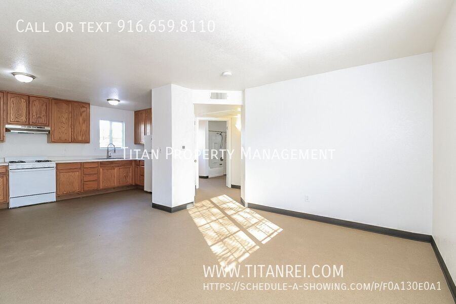 3736 Astoria St #102 - Photo 3 of 18