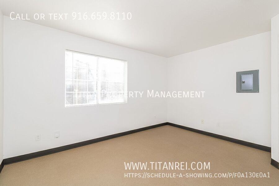 3736 Astoria St #102 - Photo 7 of 18