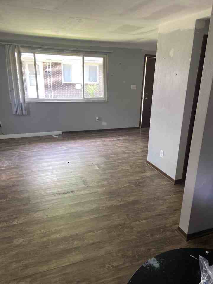 442 E Michigan St - Photo 3 of 12
