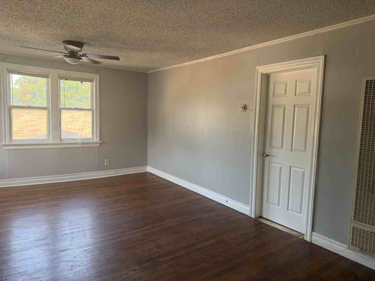 1117 Nw 38th St #1119A - Photo 2 of 17