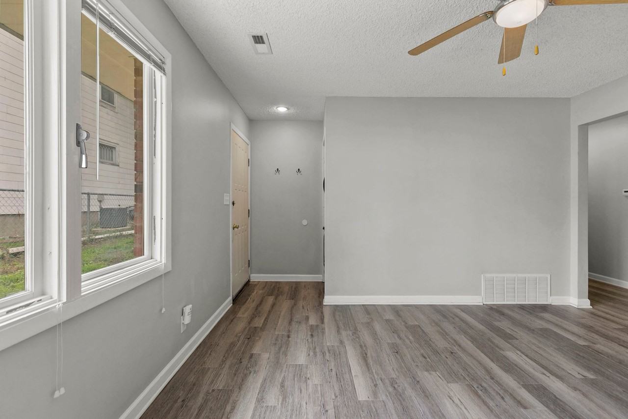 4608 Adams St - Photo 3 of 20