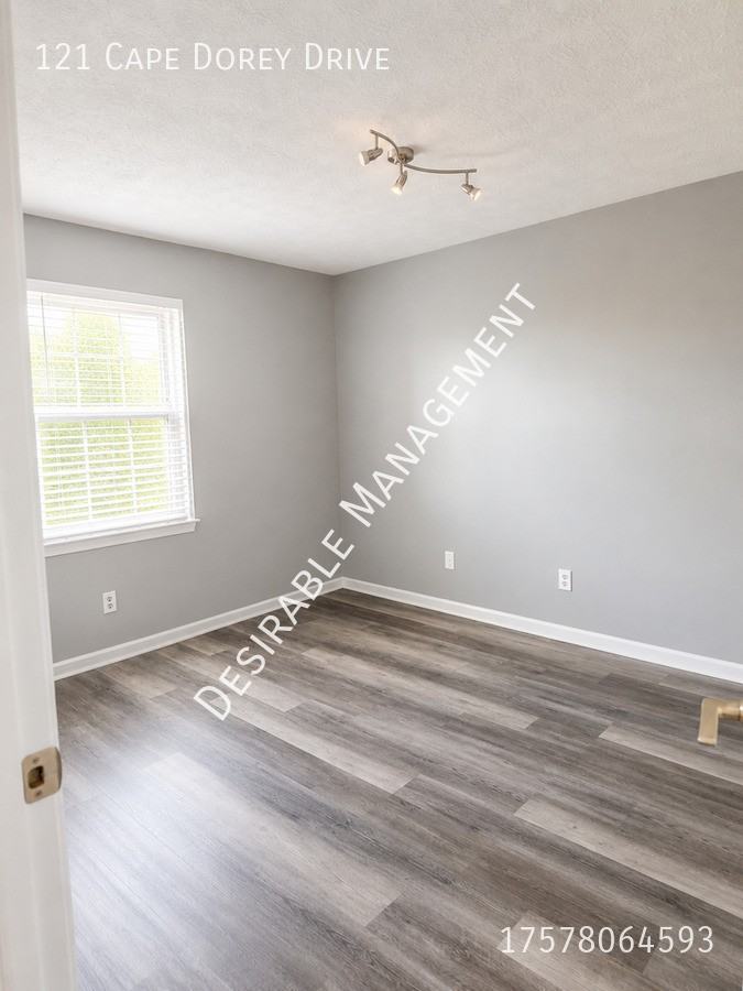 121 Cape Dorey Dr - Photo 4 of 20