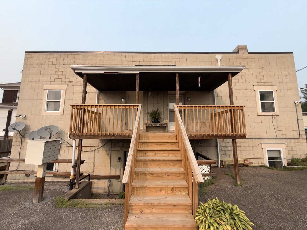 118 Whitaker St #5