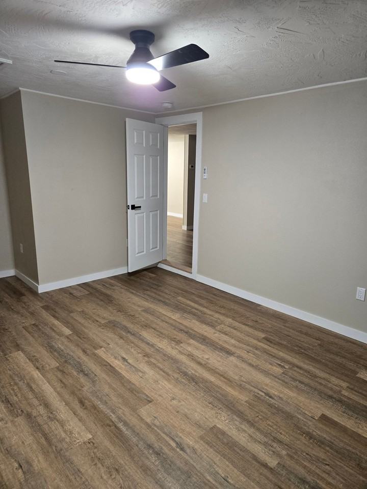 11230 Rhonda Ave - Photo 6 of 16