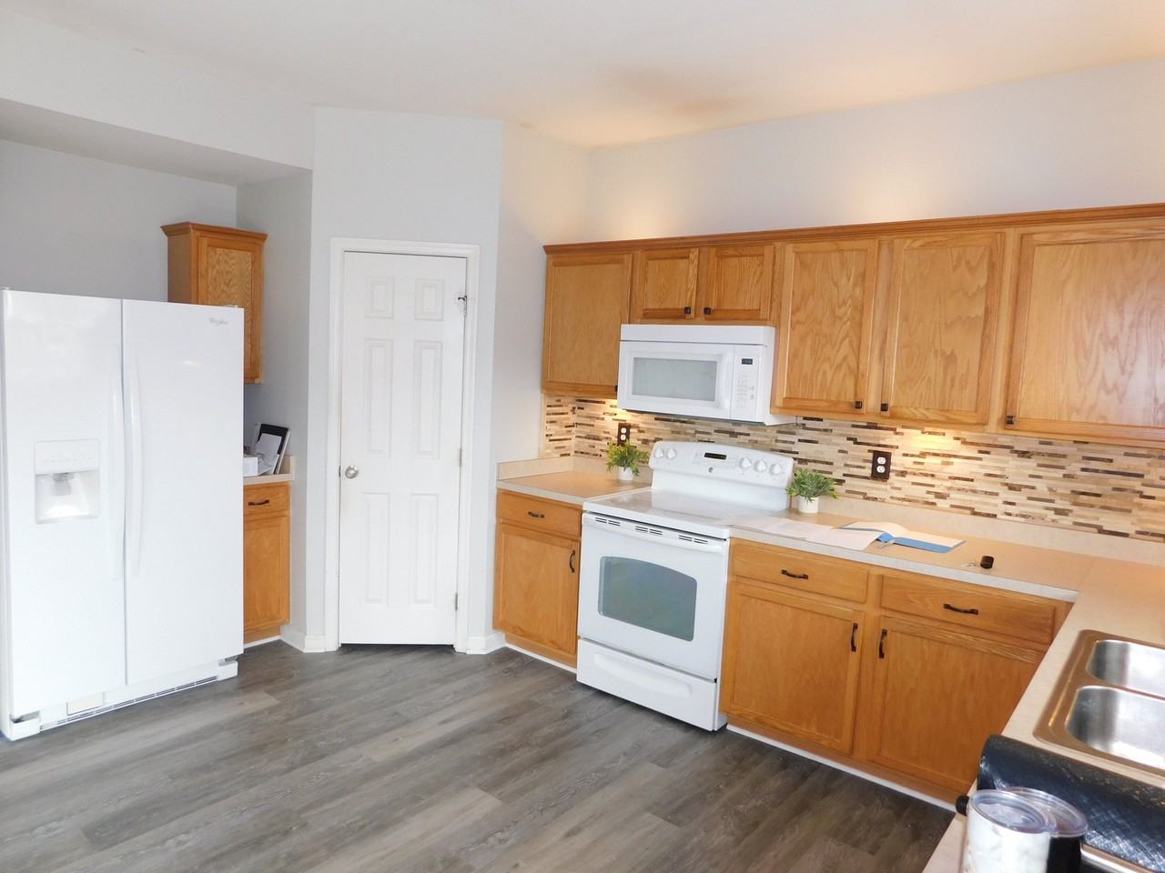 104 Pebble Creek Dr - Photo 6 of 20