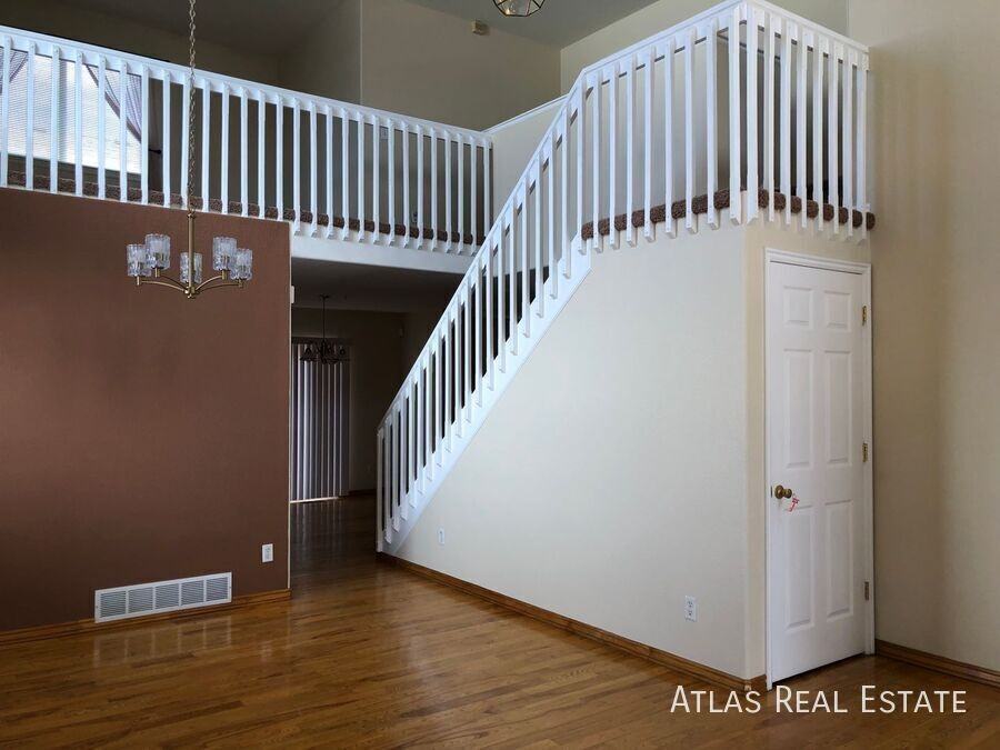 1316 S Alton Ct - Photo 3 of 41
