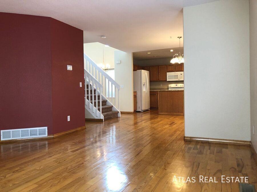 1316 S Alton Ct - Photo 5 of 41