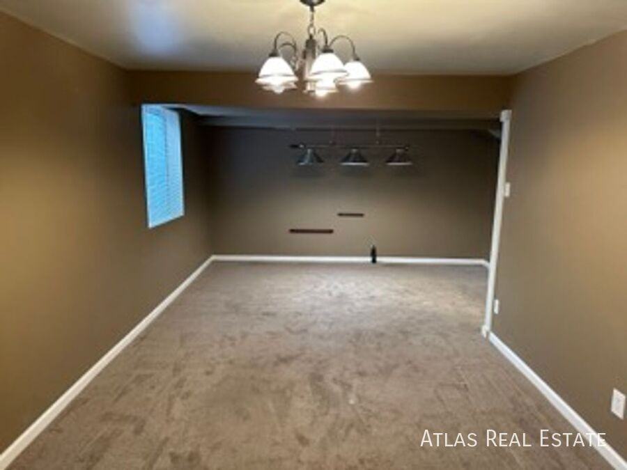 1316 S Alton Ct - Photo 7 of 41