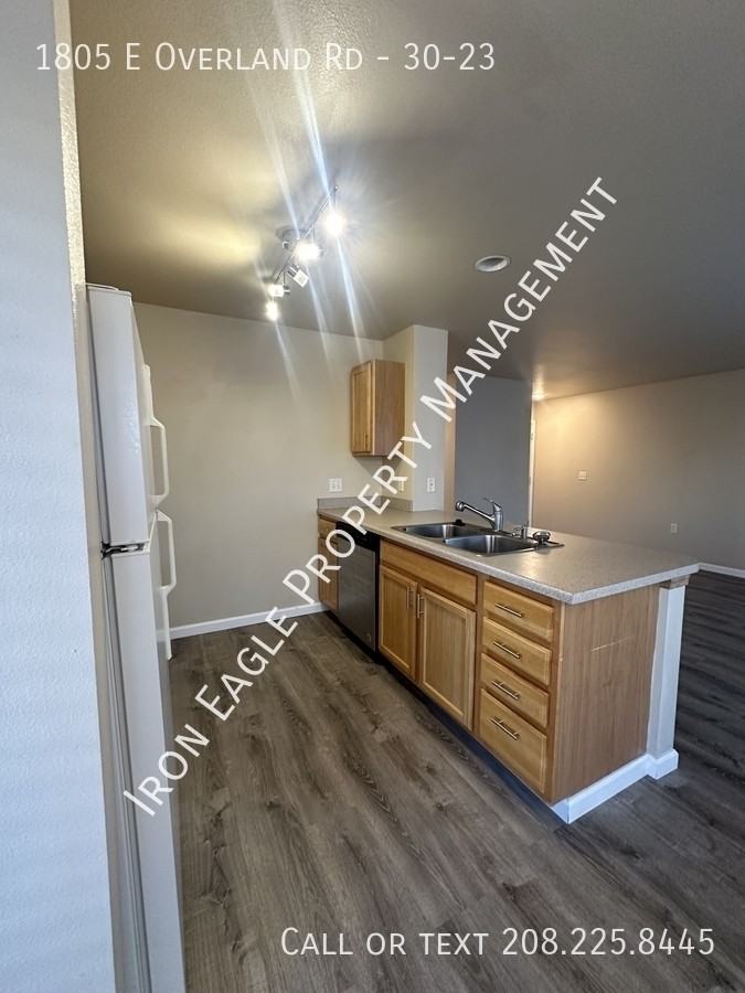 1805 E Overland Rd #30-23 - Photo 5 of 11