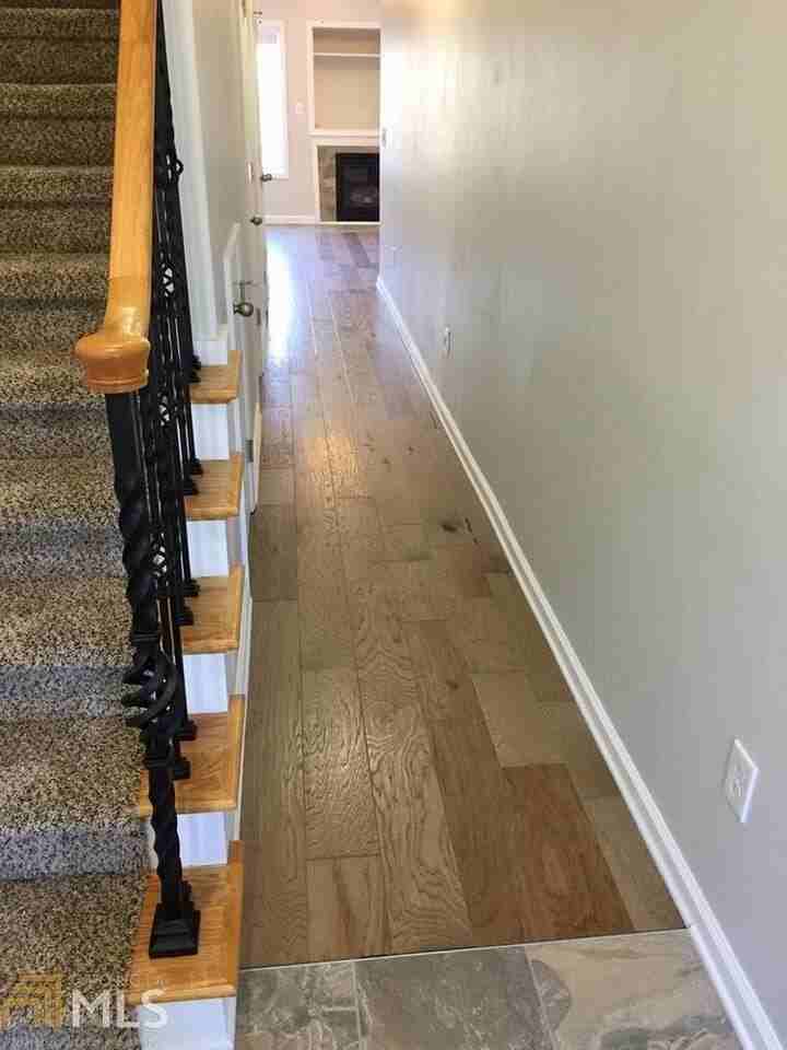 138 Creekwood Dr - Photo 3 of 16