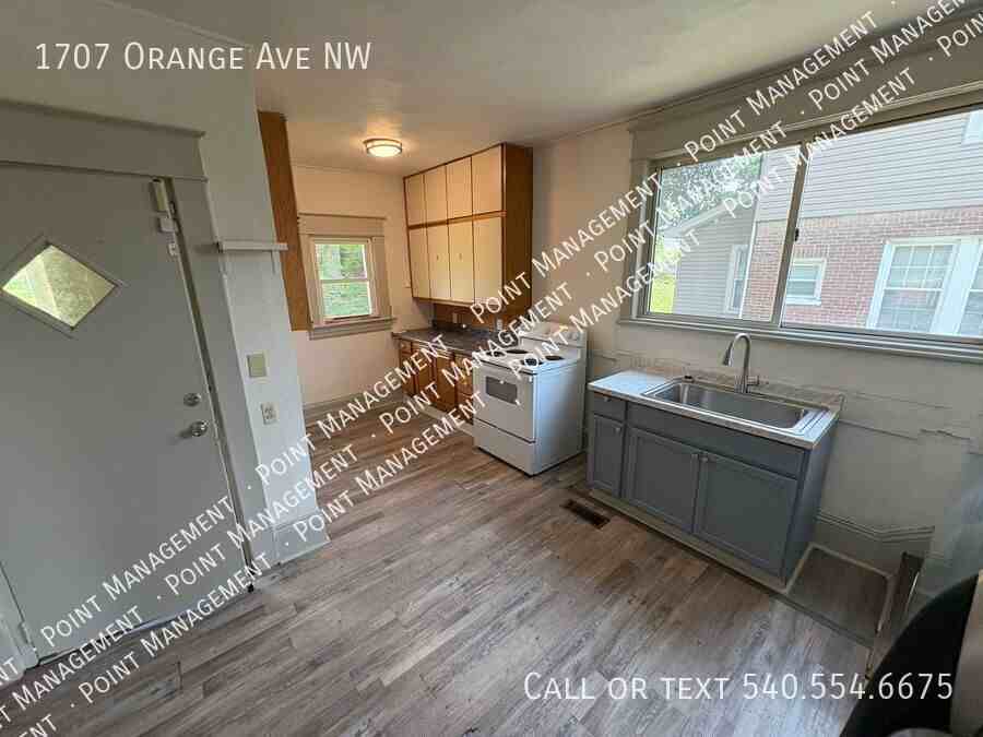 1707 Orange Ave Nw - Photo 6 of 13