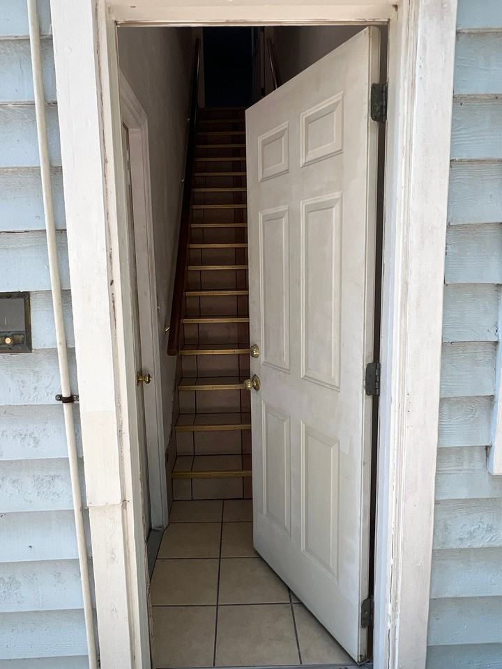 2540 Greenwood Dr - Photo 2 of 18