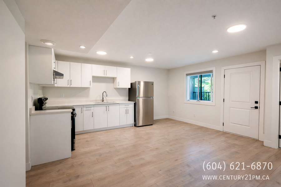 36701 Carl Creek Cres Bsmt #BS - Photo 4 of 10