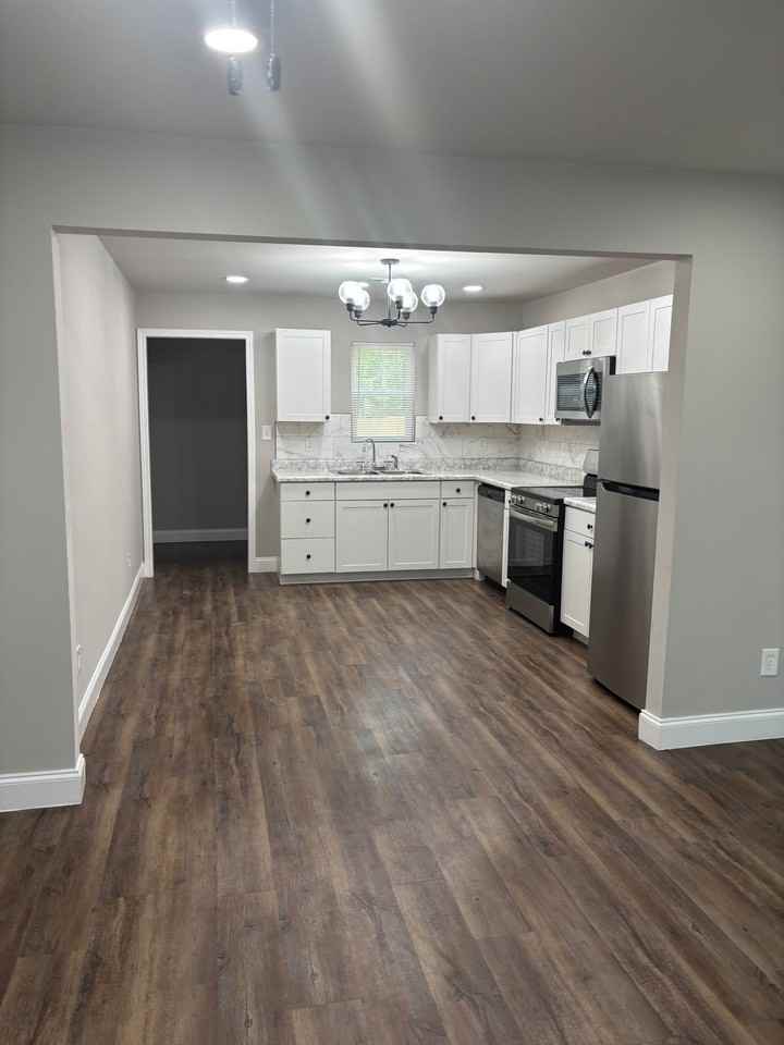 301 Doyle St #A - Photo 2 of 6
