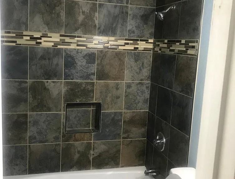 807 Phoenix Sq - Photo 5 of 14