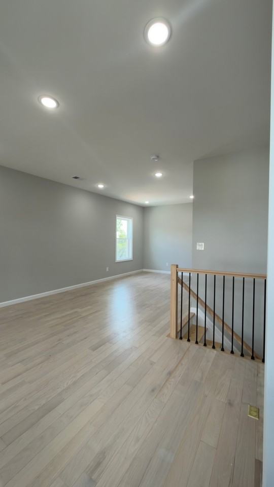565 E 24th St #2FL - Photo 2 of 12