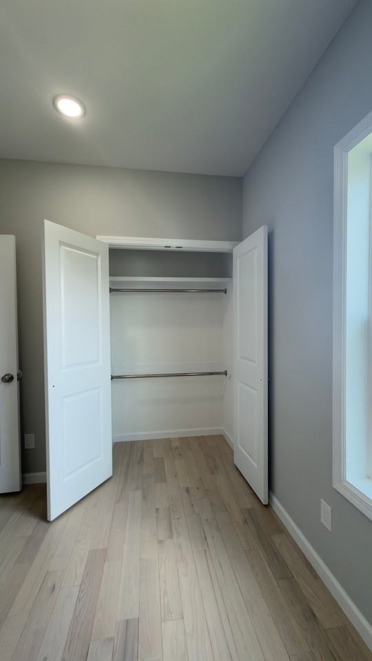 565 E 24th St #2FL - Photo 5 of 12