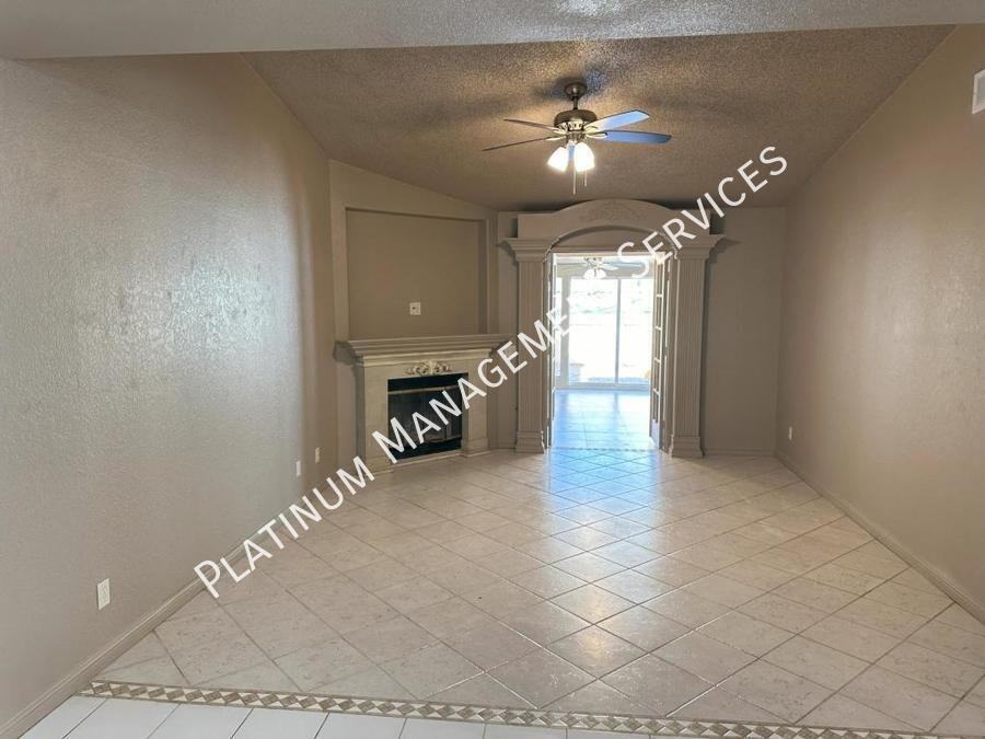 37609 15th St E - Photo 3 of 16
