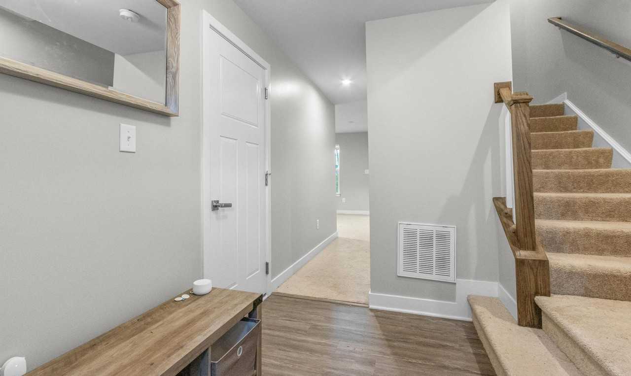 446 Westport St - Photo 2 of 20