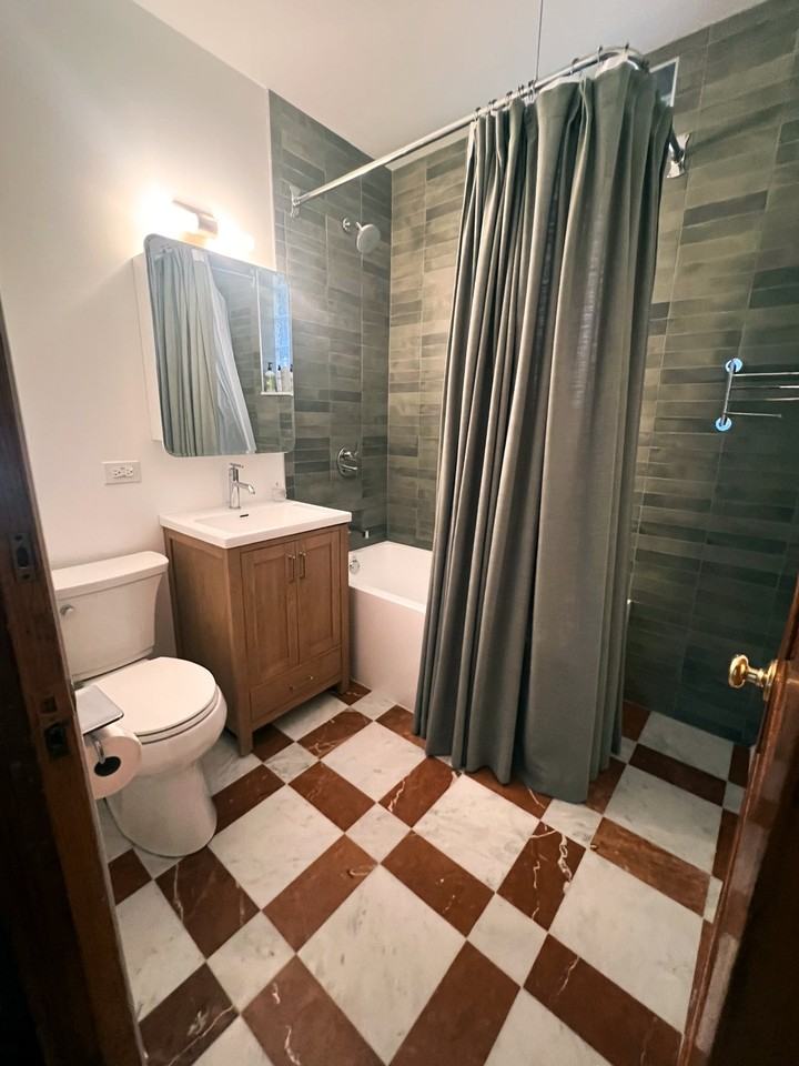 909 N Campbell Ave #2 - Photo 5 of 10