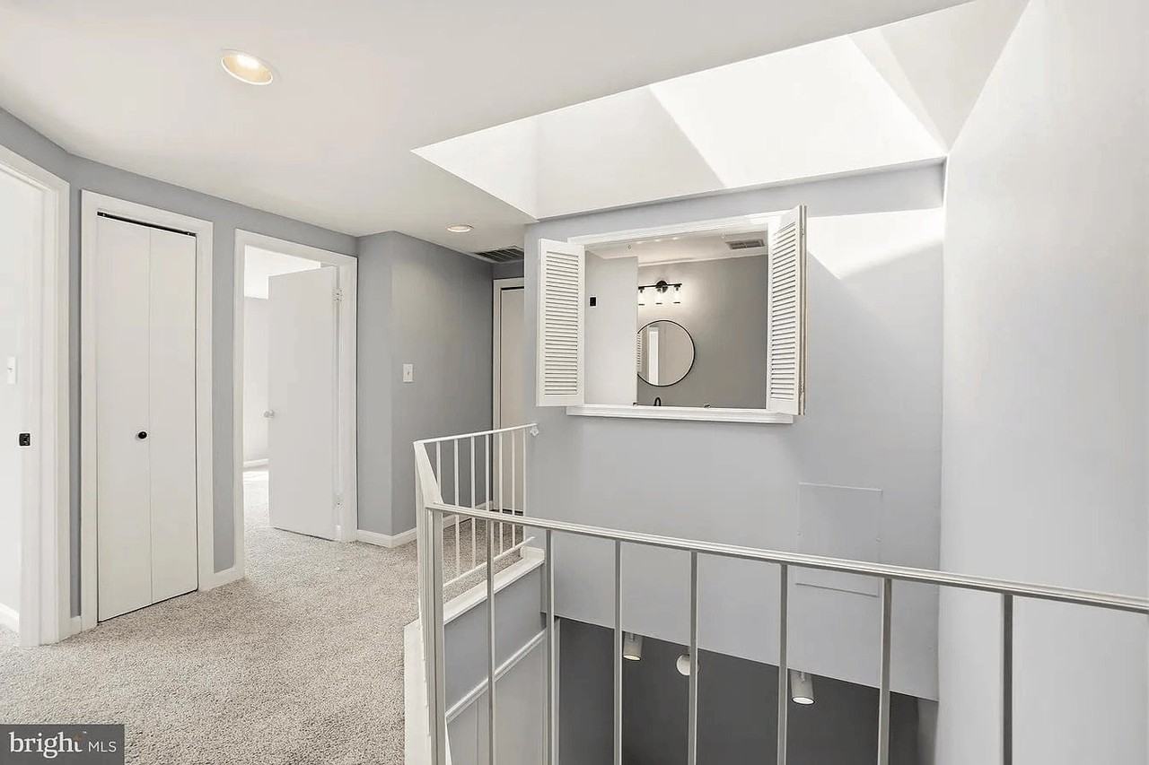 8804 Rustburg Cir - Photo 2 of 16