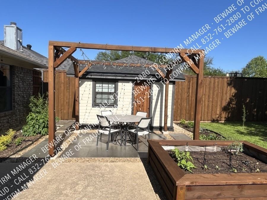 645 Thompson Dr - Photo 3 of 50
