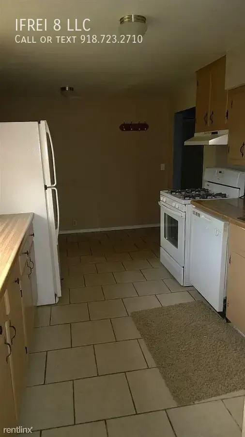 3342 E King Pl - Photo 4 of 18