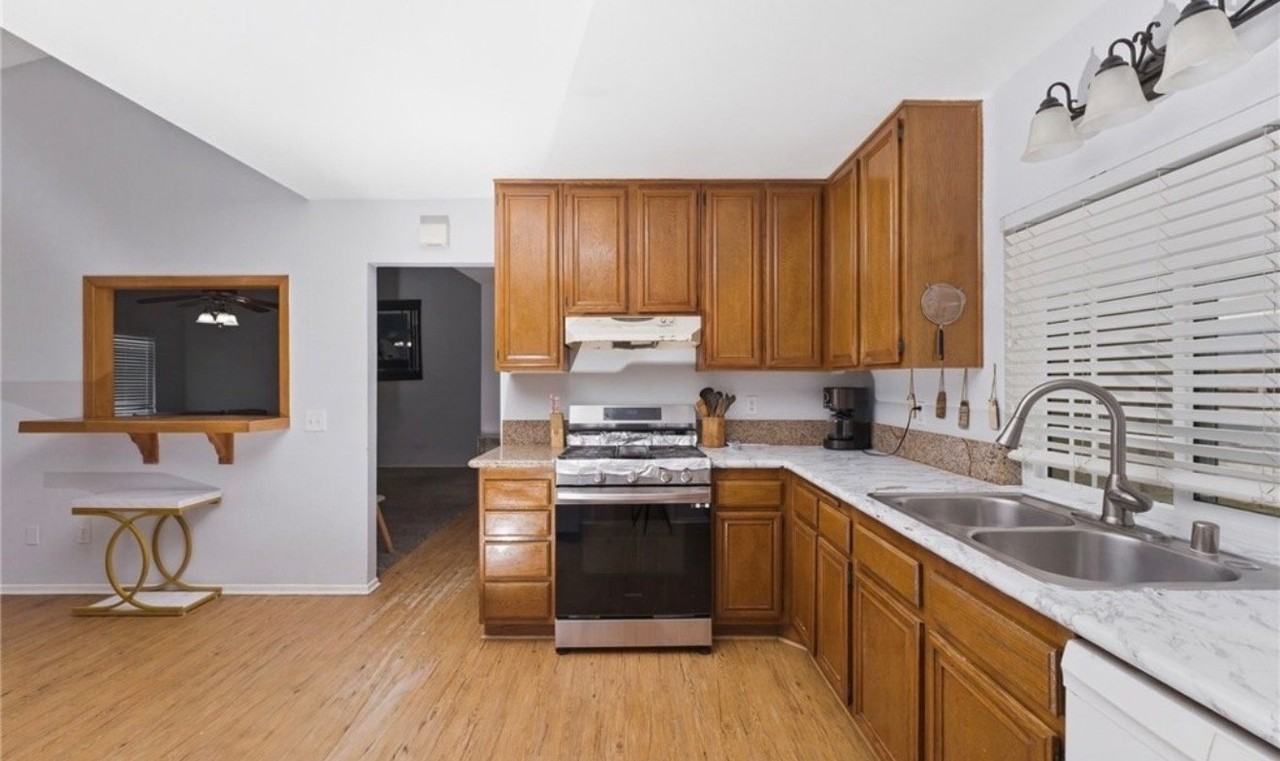 897 Digby Dr #1 - Photo 2 of 8