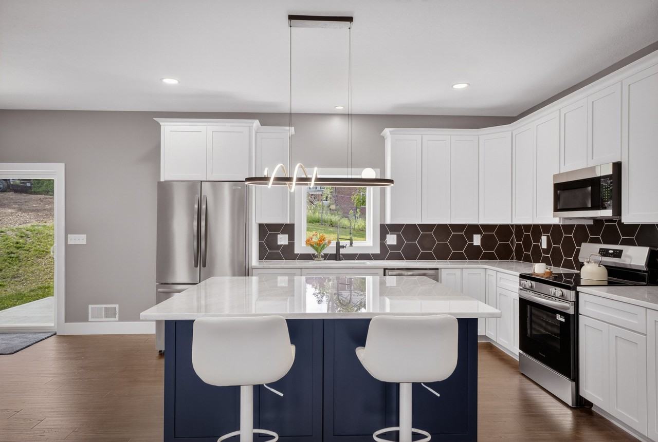 225 Wilbert St - Photo 3 of 17