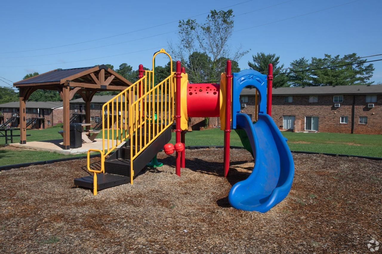 Cobbs Creek Apartments - Photo 4 of 20