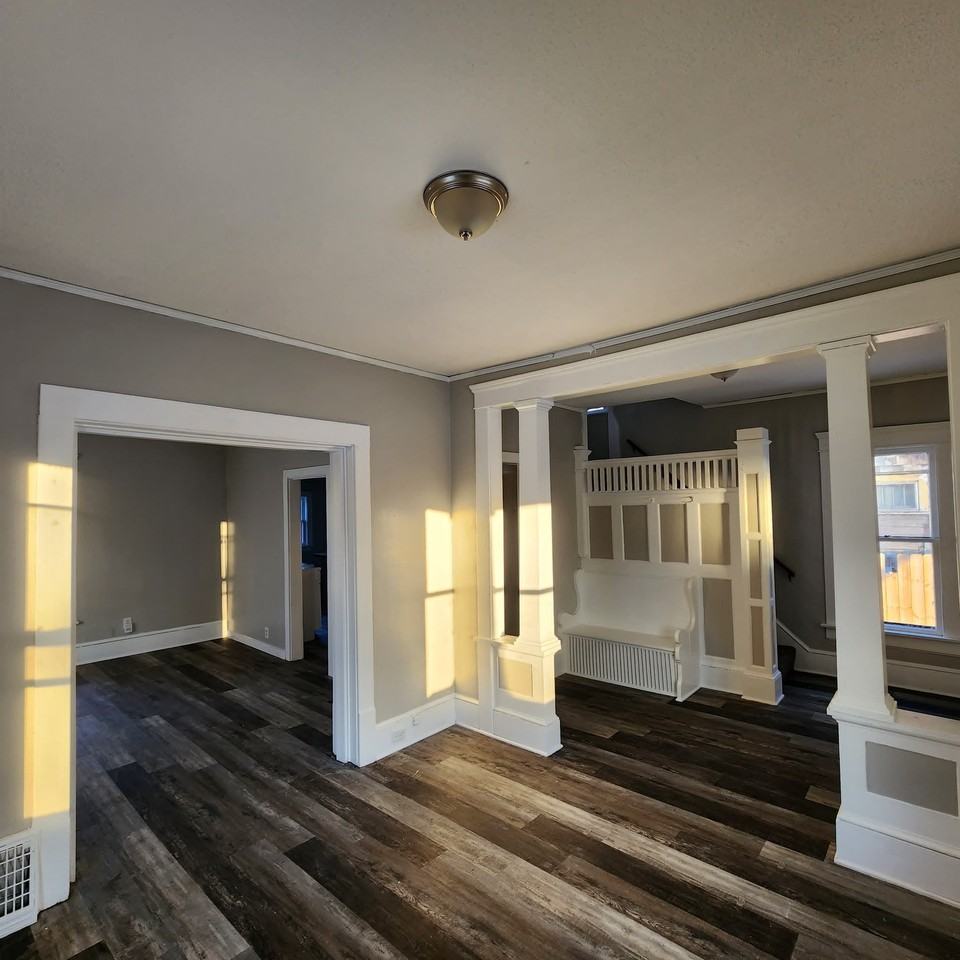 1380 Moore St - Photo 6 of 19