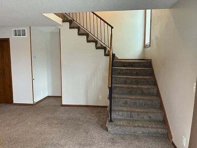 1007 N Lakewind St - Photo 3 of 20