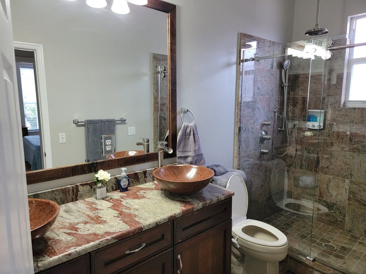 1184 Riveredge Dr - Photo 6 of 7