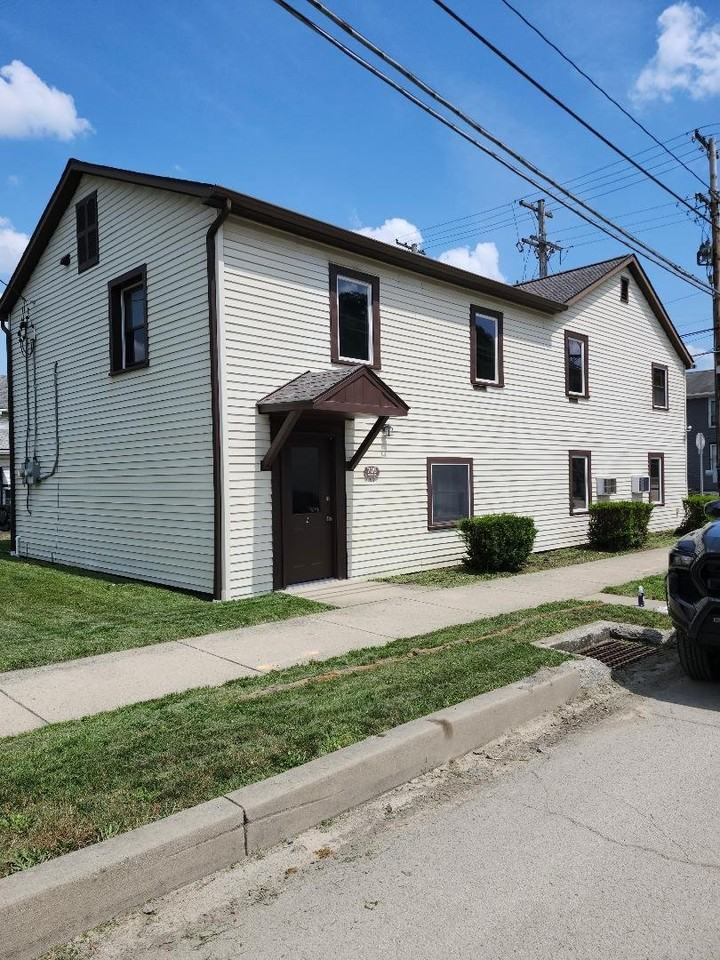 705 Church St #1 - Photo 2 of 7