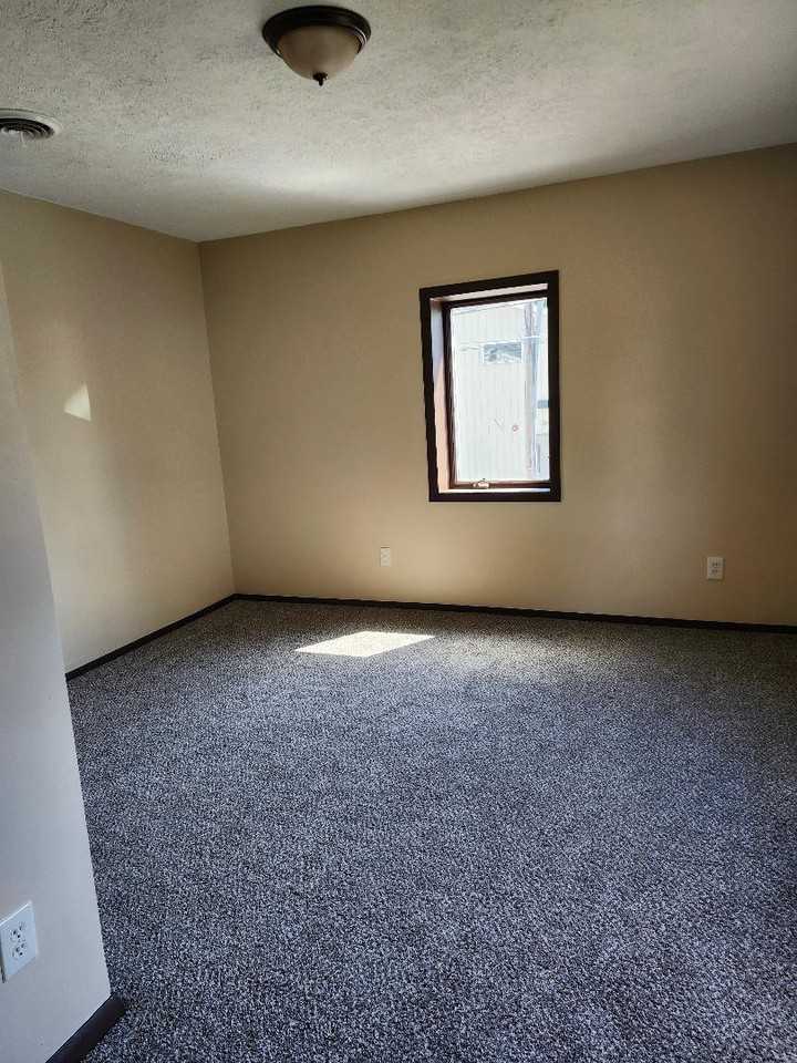 705 Church St #2 - Photo 6 of 8