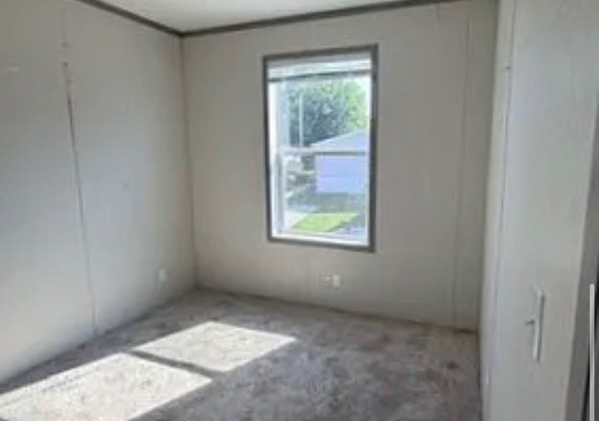 10771 Dixie Hwy - Photo 3 of 5