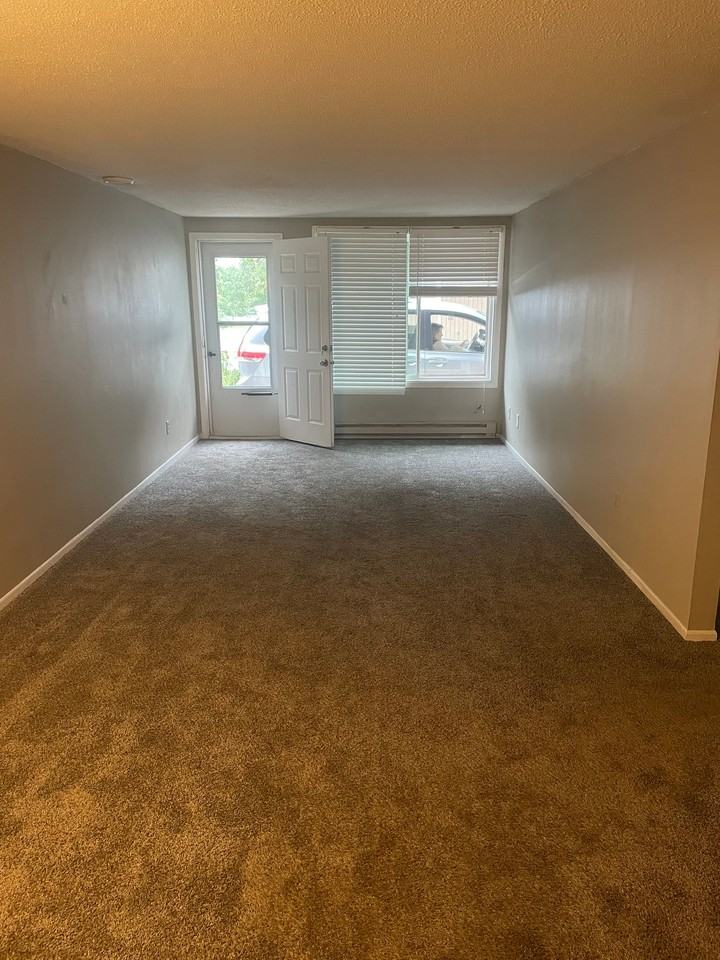 516 Wright St #516 - Photo 2 of 14