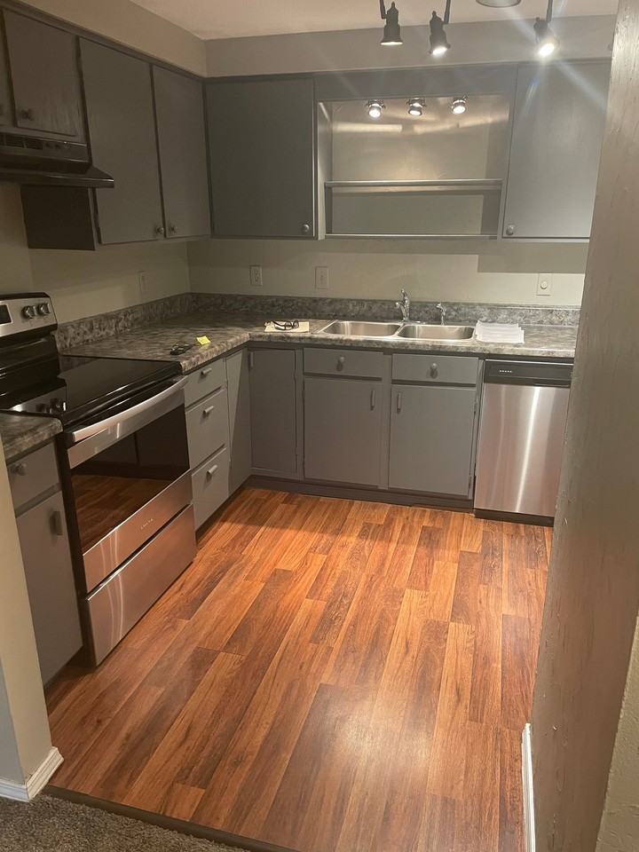 516 Wright St #516 - Photo 3 of 14